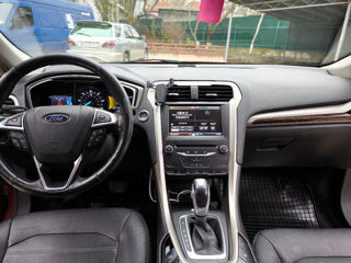 Ford Fusion foto 7