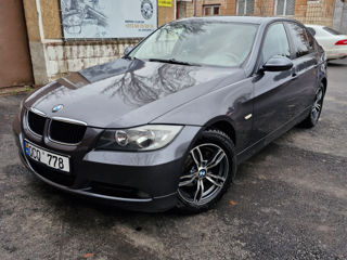 BMW 3 Series foto 8