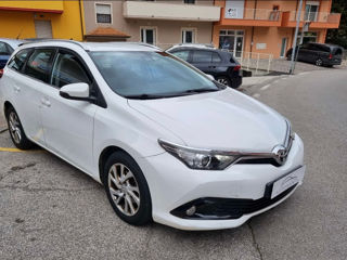 Toyota Auris foto 3