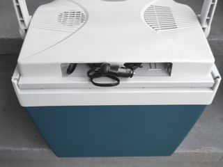 Холодильник автомобильный 12V объёмом в 24 литра foto 3