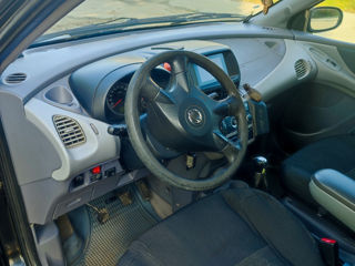 Nissan Almera foto 6