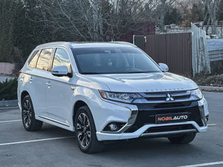 Mitsubishi Outlander foto 2