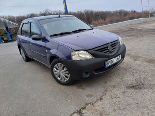 Dacia Logan foto 4