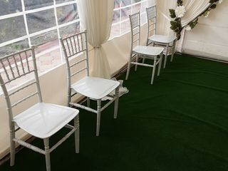 Oferim in chirie scaune și mese pentru evenimente! foto 2