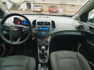 Chevrolet Aveo foto 6