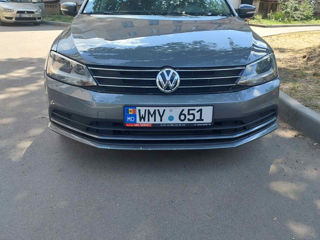 Volkswagen Jetta foto 7