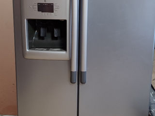 Холодильник Whirlpool с ледогенератором!