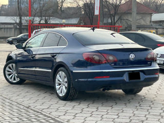 Volkswagen Passat CC foto 2