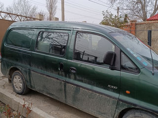 Hyundai H200 foto 1