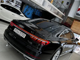 Audi A8 foto 2