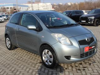 Toyota Yaris foto 5