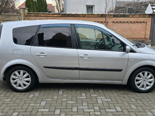 Renault Grand Scenic foto 5