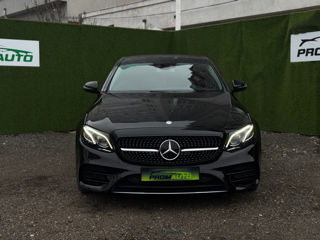 Mercedes E-Class foto 2