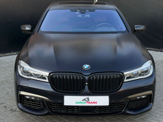 BMW 7 Series foto 3