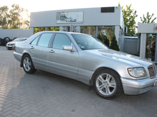 Mercedes S-Class foto 1