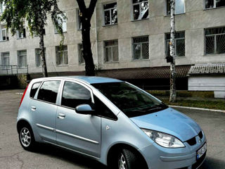 Mitsubishi Colt foto 3