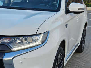 Mitsubishi Outlander foto 10