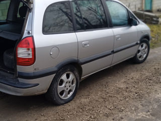 Opel Zafira foto 3