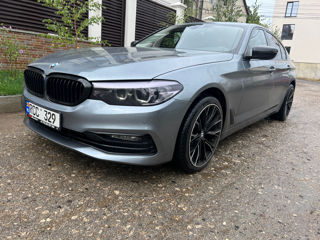 BMW 5 Series foto 1