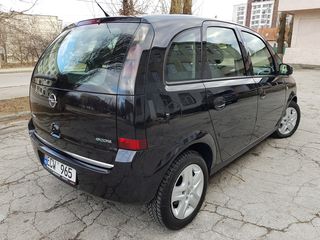 Opel Meriva foto 2