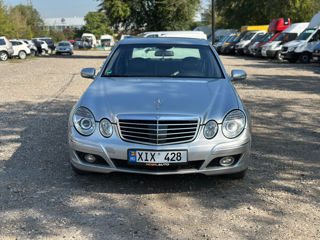 Mercedes E-Class foto 2