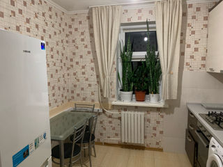 Apartament cu 2 camere, 51 m², Botanica, Chișinău foto 2