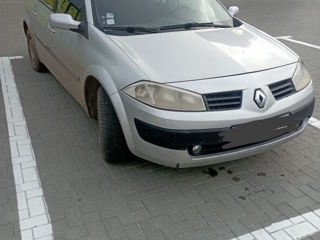 Renault Megane foto 2