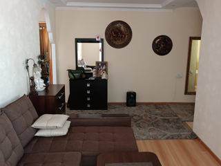 Apartament cu 2 camere, 62 m², Râșcani, Chișinău foto 2