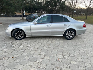 Mercedes E-Class foto 2