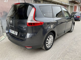 Renault Grand Scenic foto 3