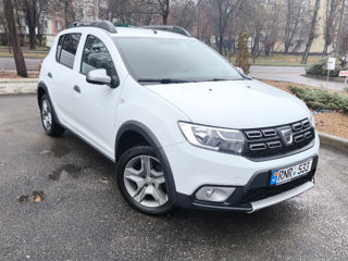 Dacia Sandero foto 2