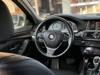 BMW 5 Series foto 12