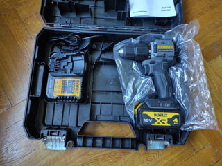 DeWalt DCD100