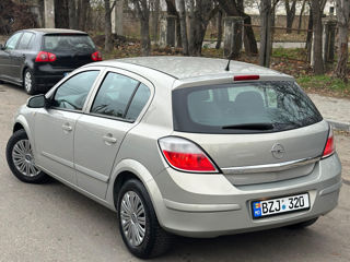 Opel Astra foto 4