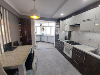 Apartament cu 2 camere, 64 m², Botanica, Chișinău foto 7