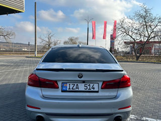 BMW 5 Series foto 4