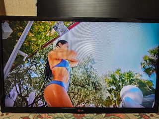 LED Televizor LG diagonala 32" (82cm) foto 9