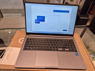 Samsung book4 foto 2