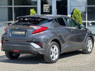 Toyota C-HR foto 6