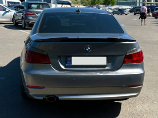 BMW 5 Series foto 7