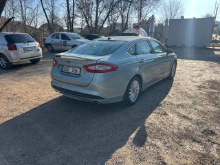 Ford Fusion foto 7