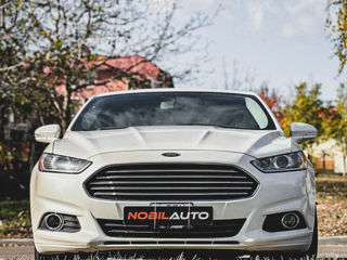 Ford Fusion foto 3