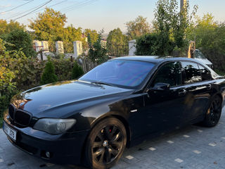 BMW 7 Series foto 3