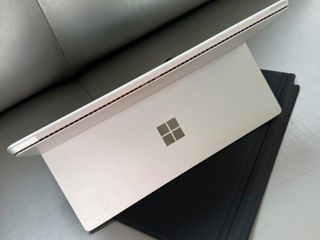 Surface Pro 8 foto 3