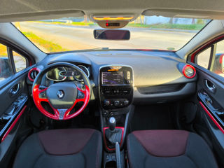 Renault Clio foto 9