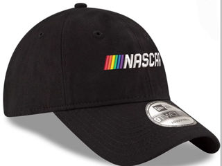 Men's New Era Black Nascar Wordmark Pride 9Twenty Adjustable Hat foto 2