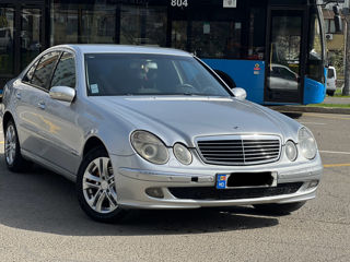 Mercedes E-Class foto 2