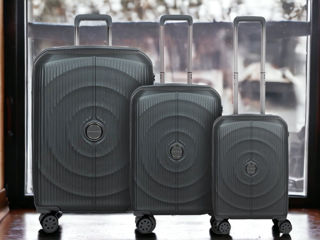 Set valize stilate și practice
