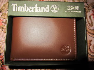 Оригинальное портмоне кошелек Timberland привезен из США в подарочной коробке оригинал    Изготовлен foto 1