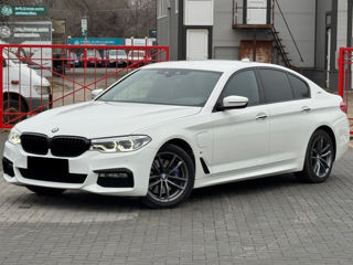 BMW 5 Series foto 4